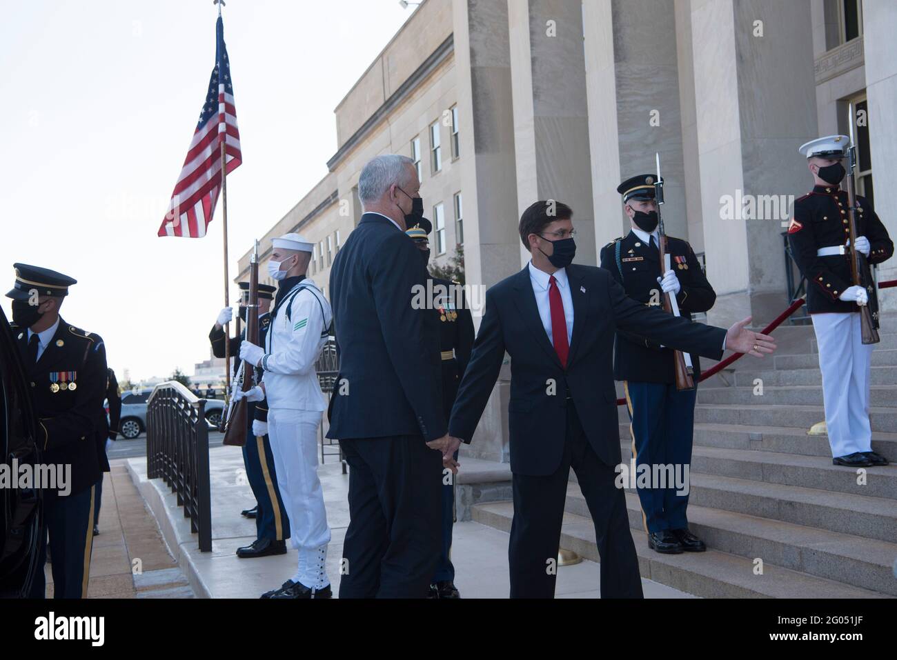 Reportage : le Secrétaire à la Défense, Mark T. Esper, accueille le Ministre israélien de la Défense, Benjamin Benny Gantz, au Pentagone, Washington, D.C., le 22 septembre 2020 Banque D'Images