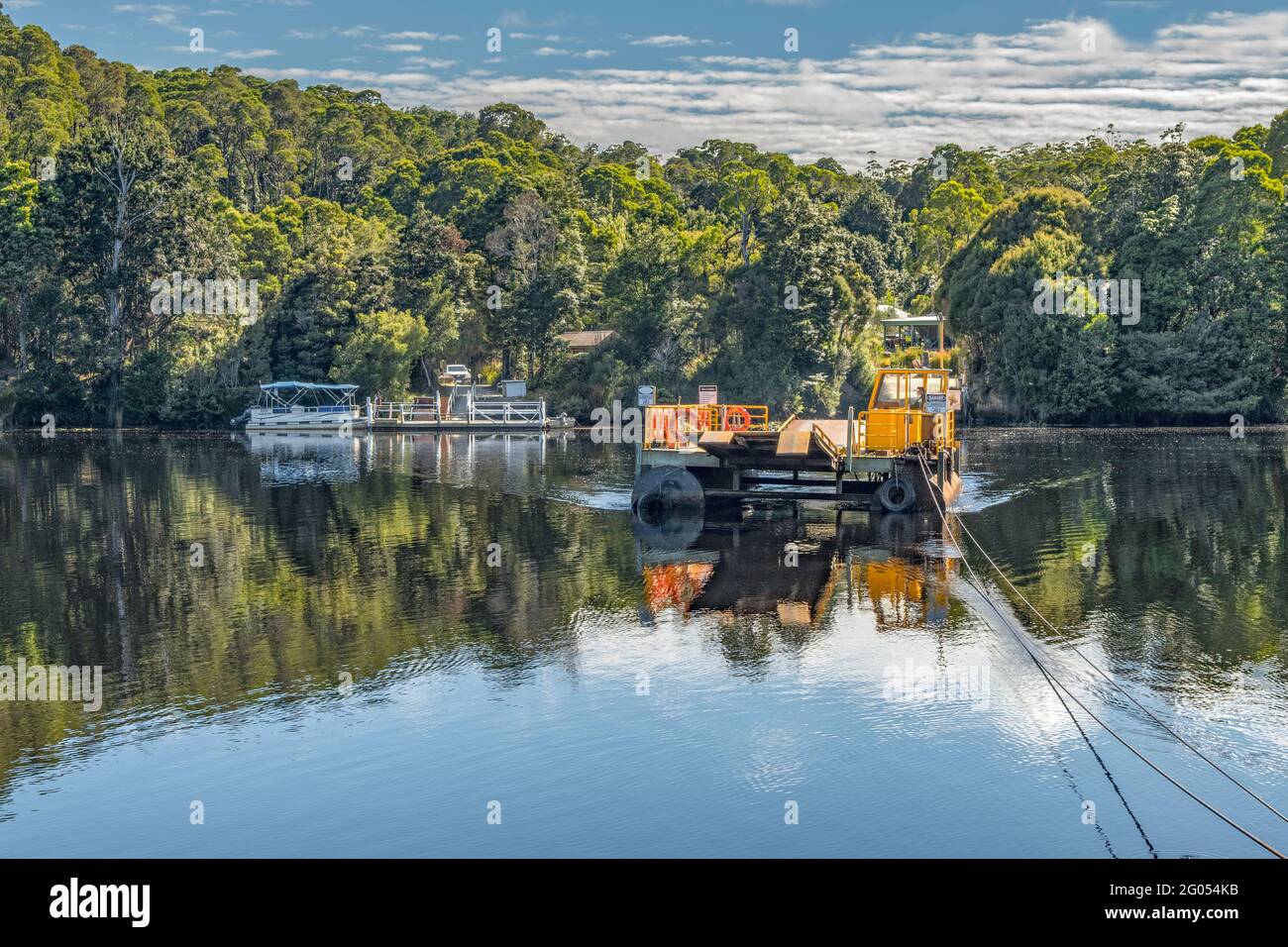 Pieman River Ferry, Corinna, Tasmanie Banque D'Images