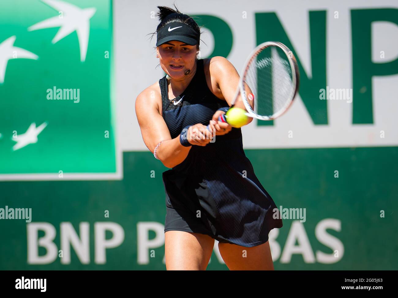 Bianca Andreescu du Canada lors de la première partie du tournoi de tennis  Roland-Garros 2021, Grand Chelem, le 31 mai 2021 au stade Roland-Garros à  Paris, France - photo Rob Prange /