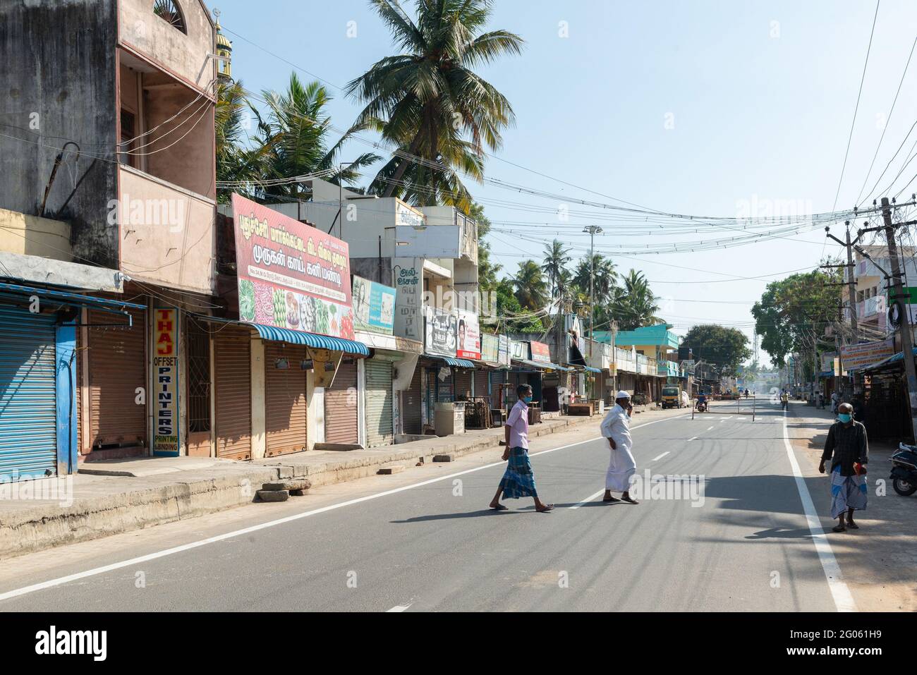 Tamil Nadu, INDE - juin 2021 : rue vide pour le confinement imposé afin de réduire la propagation du virus corona Banque D'Images