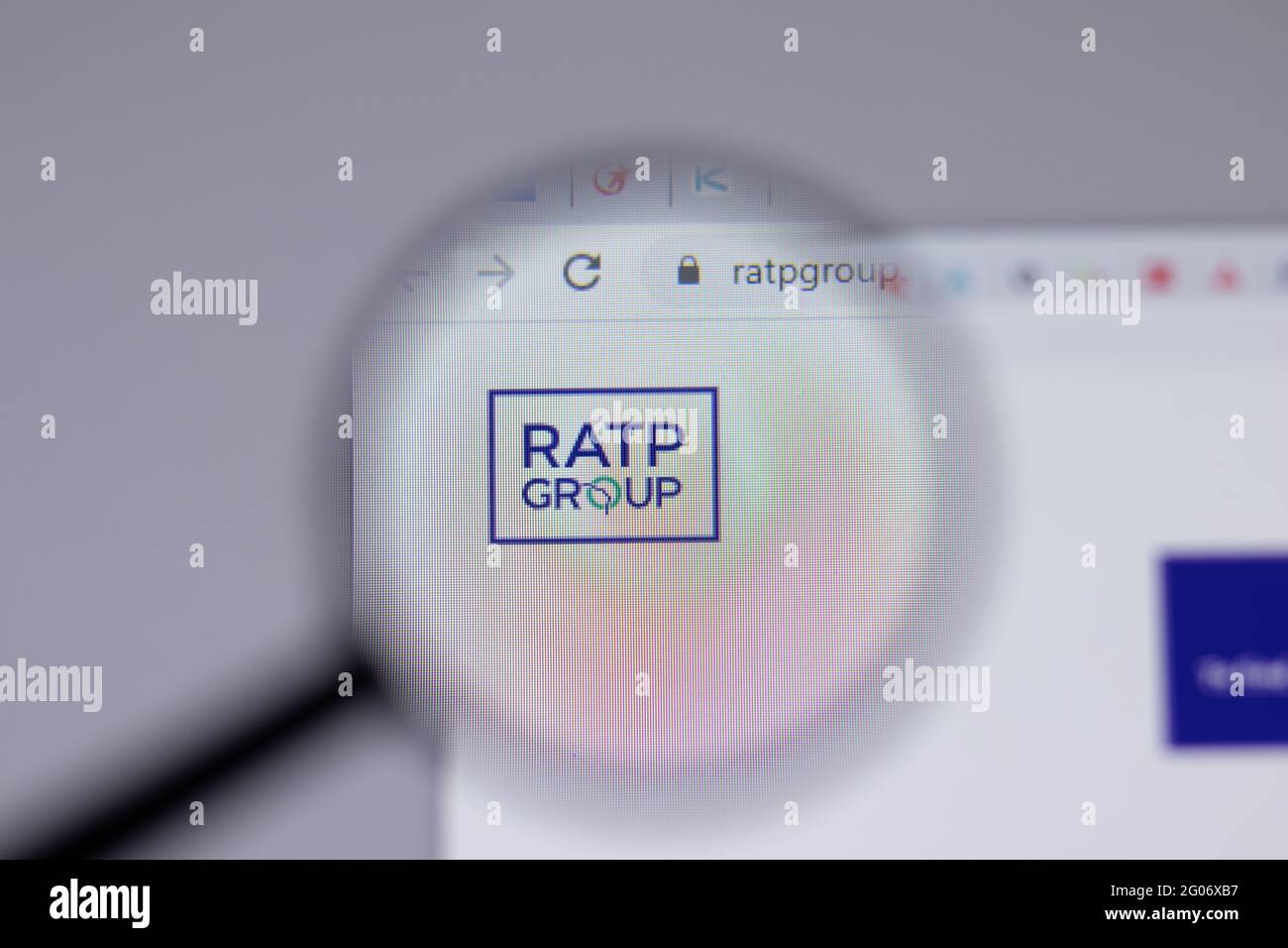 Los Angeles, Californie, Etats-Unis - 1er juin 2021 : logo ou icône du groupe RATP sur la page du site Web, Editorial Banque D'Images