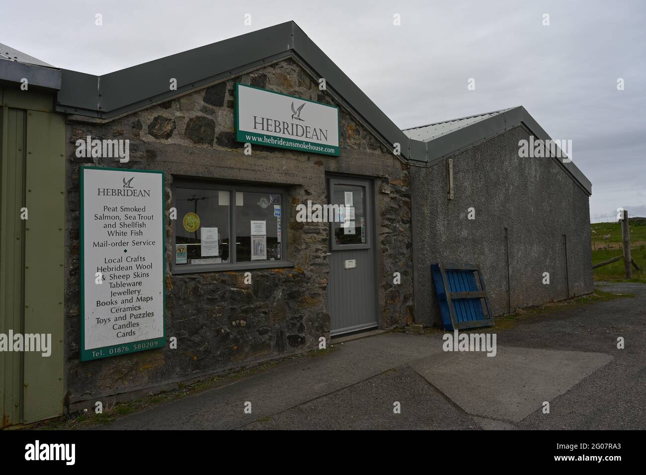 Extérieur du célèbre Hebridean Smokehouse à North Uist, Outer Hebrides, Écosse. Personne. Célèbre pour le poisson fumé. Banque D'Images
