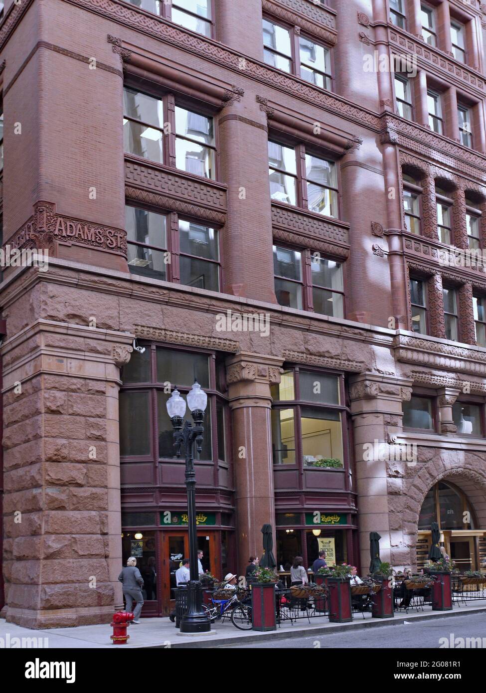 Chicago, États-Unis - 14 septembre 2010 : le Rookery Building dans le centre-ville de Chicago date de 1888 et est considéré comme un classique architectural parmi les bureaux b Banque D'Images