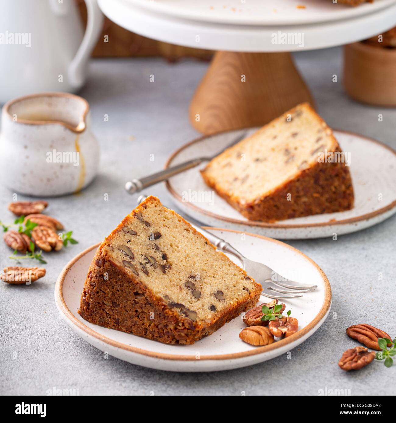 Gâteau traditionnel à la noix de pécan, moule à pain Banque D'Images