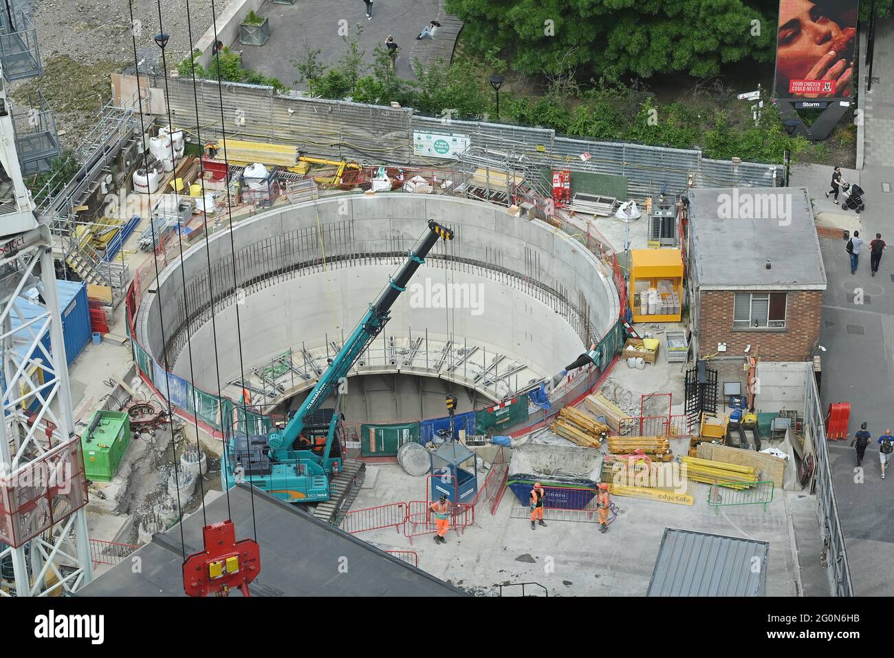 Thames Tideway Super Sewer site par Heathwall Pump Station sur la Tamise dans neuf Elms à Londres. Juin 2021 Banque D'Images