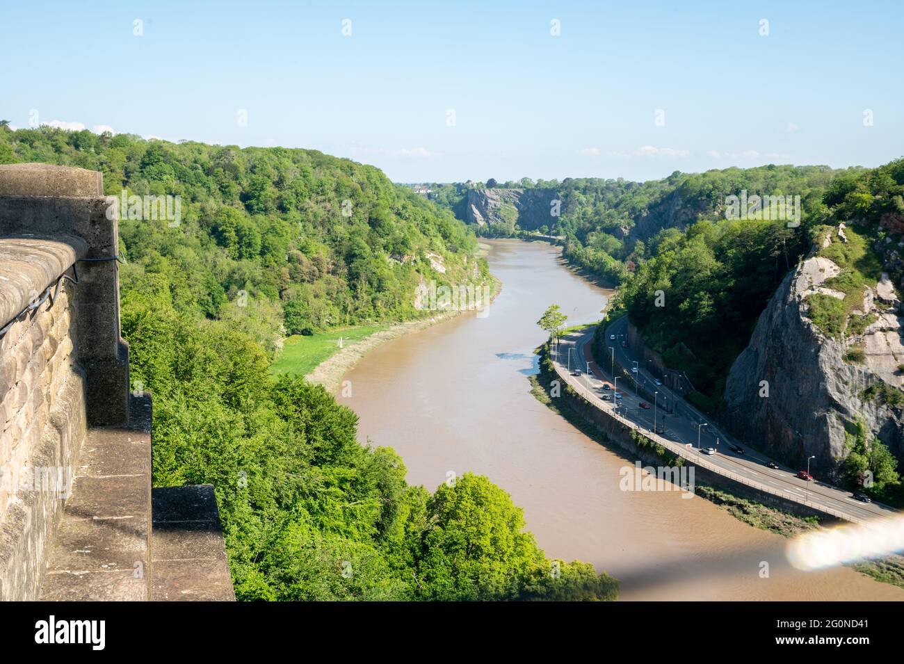 Une image qui capture l'ensemble du pont suspendu Clifton du célèbre Royaume d'Isambard à Bristol Banque D'Images