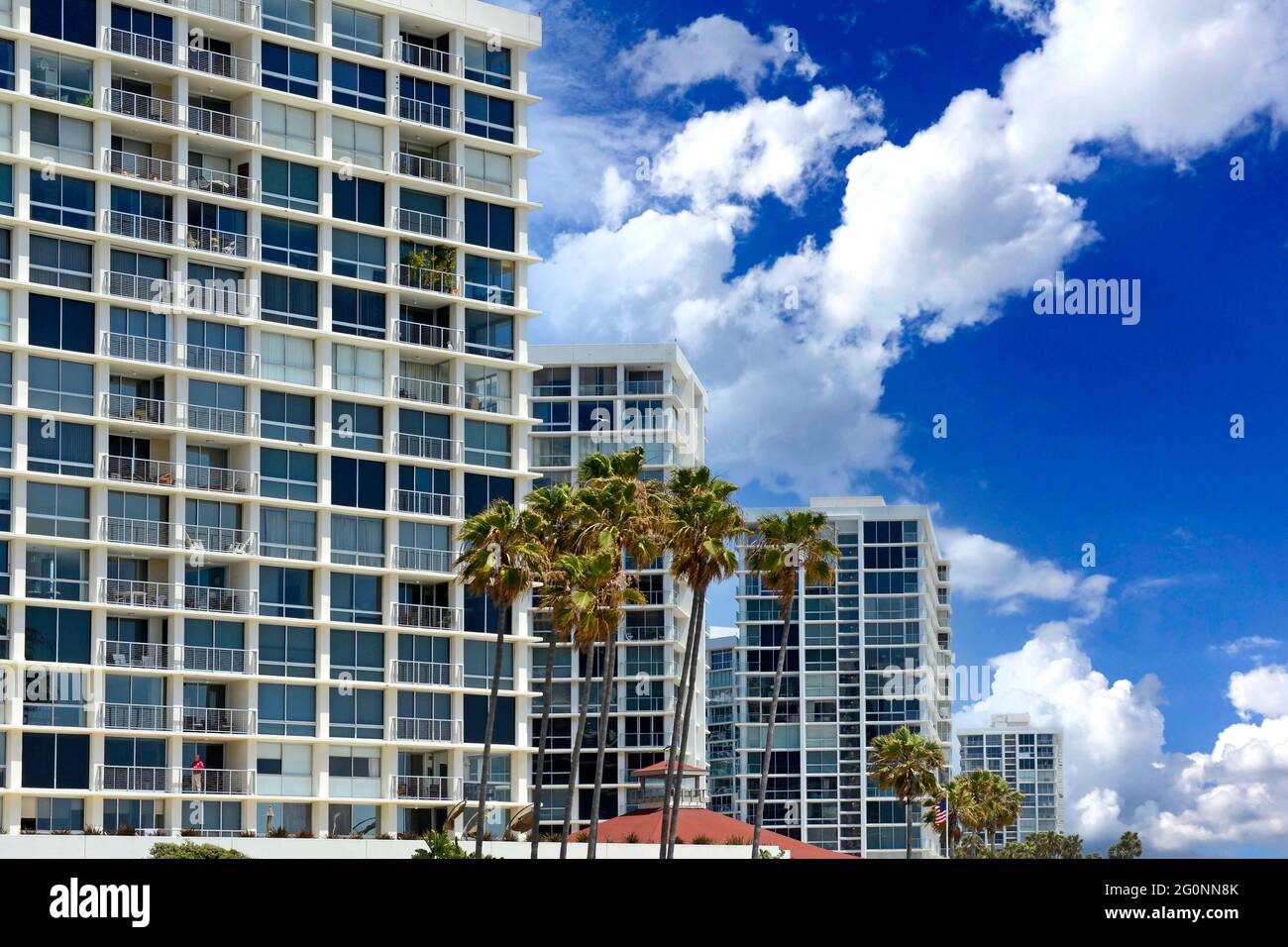 Appartements de plusieurs millions de dollars en bord de mer sur Coronado Island, San Diego, Californie Banque D'Images