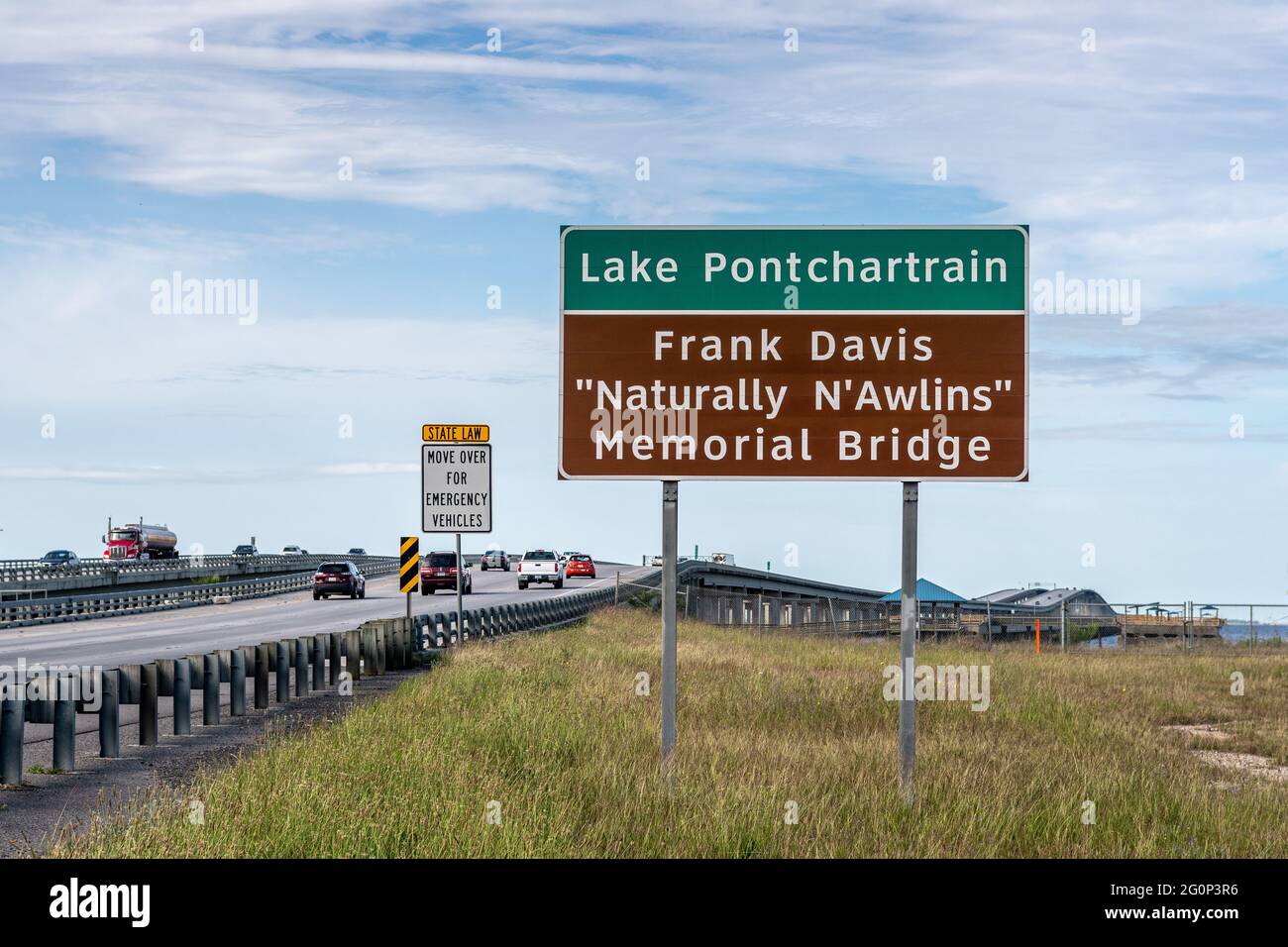 Twin Span Bridge sur l'I-10, le Frank Davis 'naturellement n'Awlins' Memorial Bridge, traverse l'extrémité est du lac Pontchartrain, Slidell à la Nouvelle-Orléans. Banque D'Images