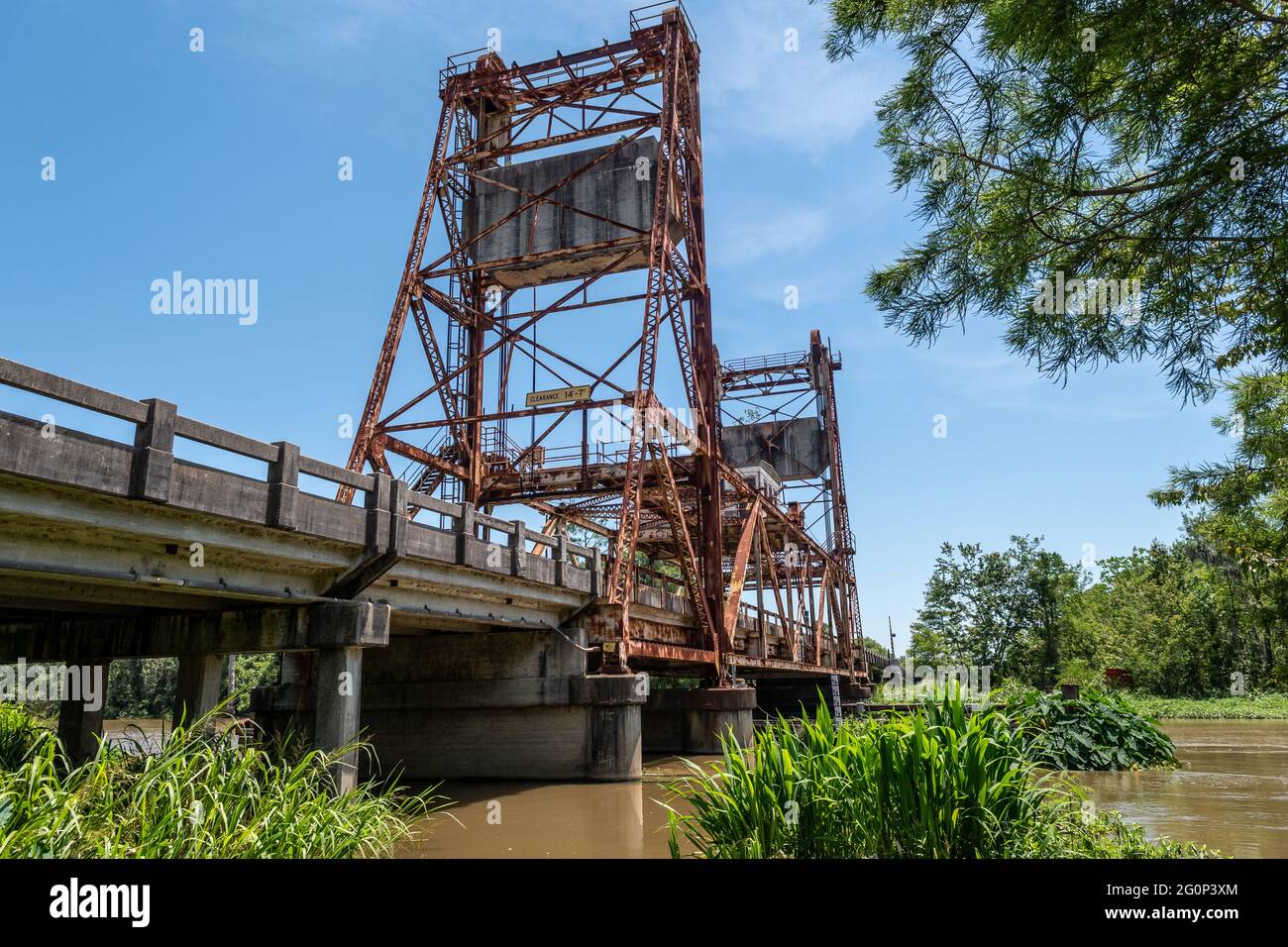 West Pearl River Bridge, construit en 1933, il transporte l'US Highway 90, Old Spanish Trail reliant la Nouvelle-Orléans à la côte du golfe du Mississippi. Banque D'Images