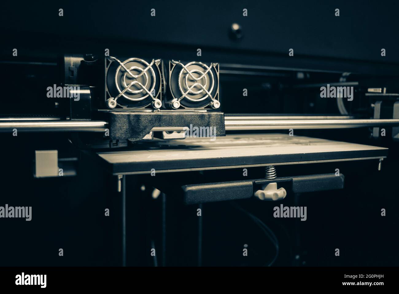 Objets imprimés par une imprimante 3d. Imprimante 3D tridimensionnelle automatique Banque D'Images
