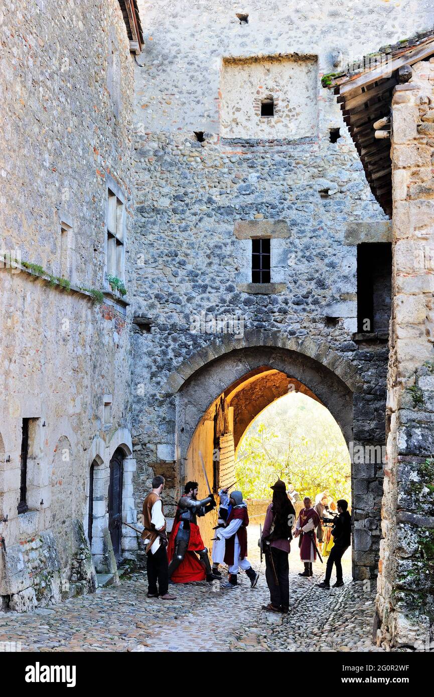 France ain medieval village perouges Banque de photographies et d ...