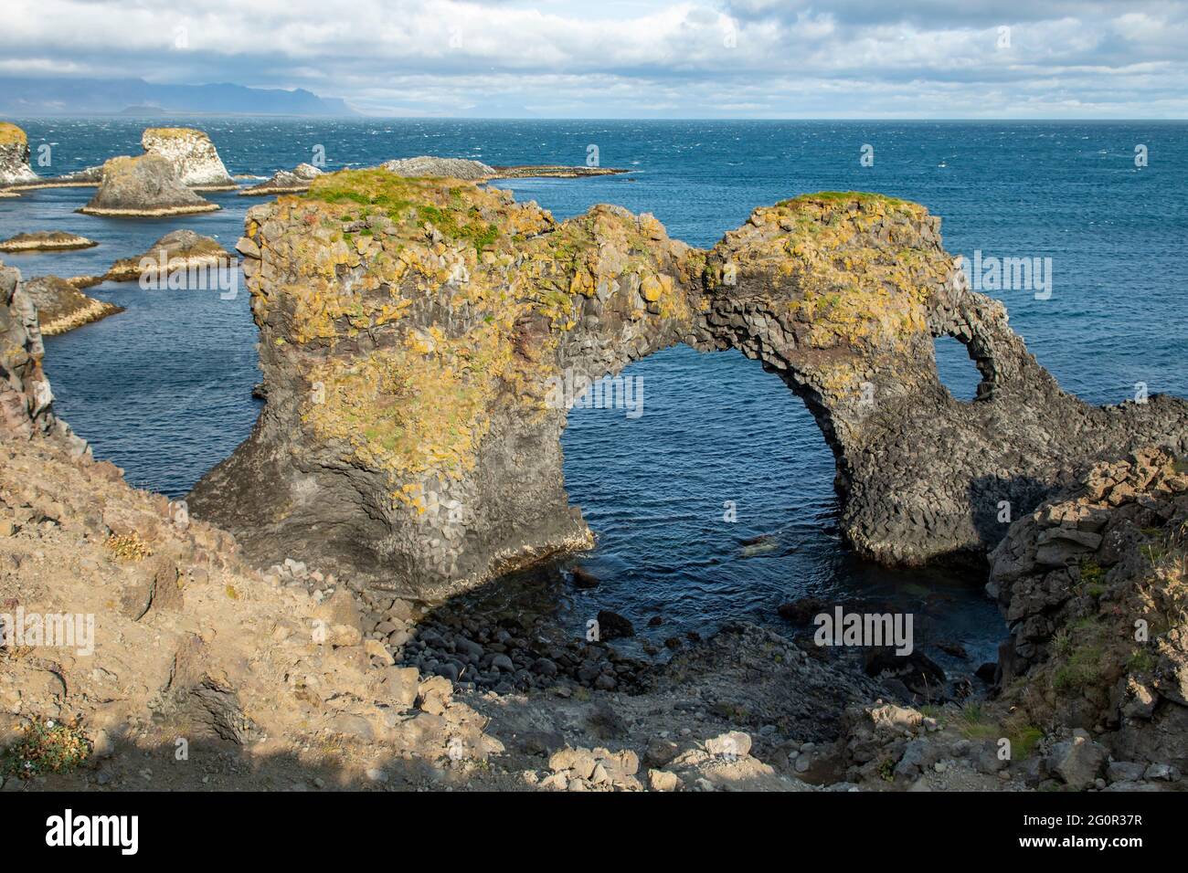 Gatklettur, Arch, l'Islande Arnarstapi Banque D'Images