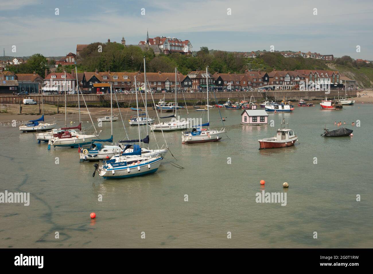 Folkestone Harbour Harbour Harbour Harbour large angle de facheye Banque D'Images