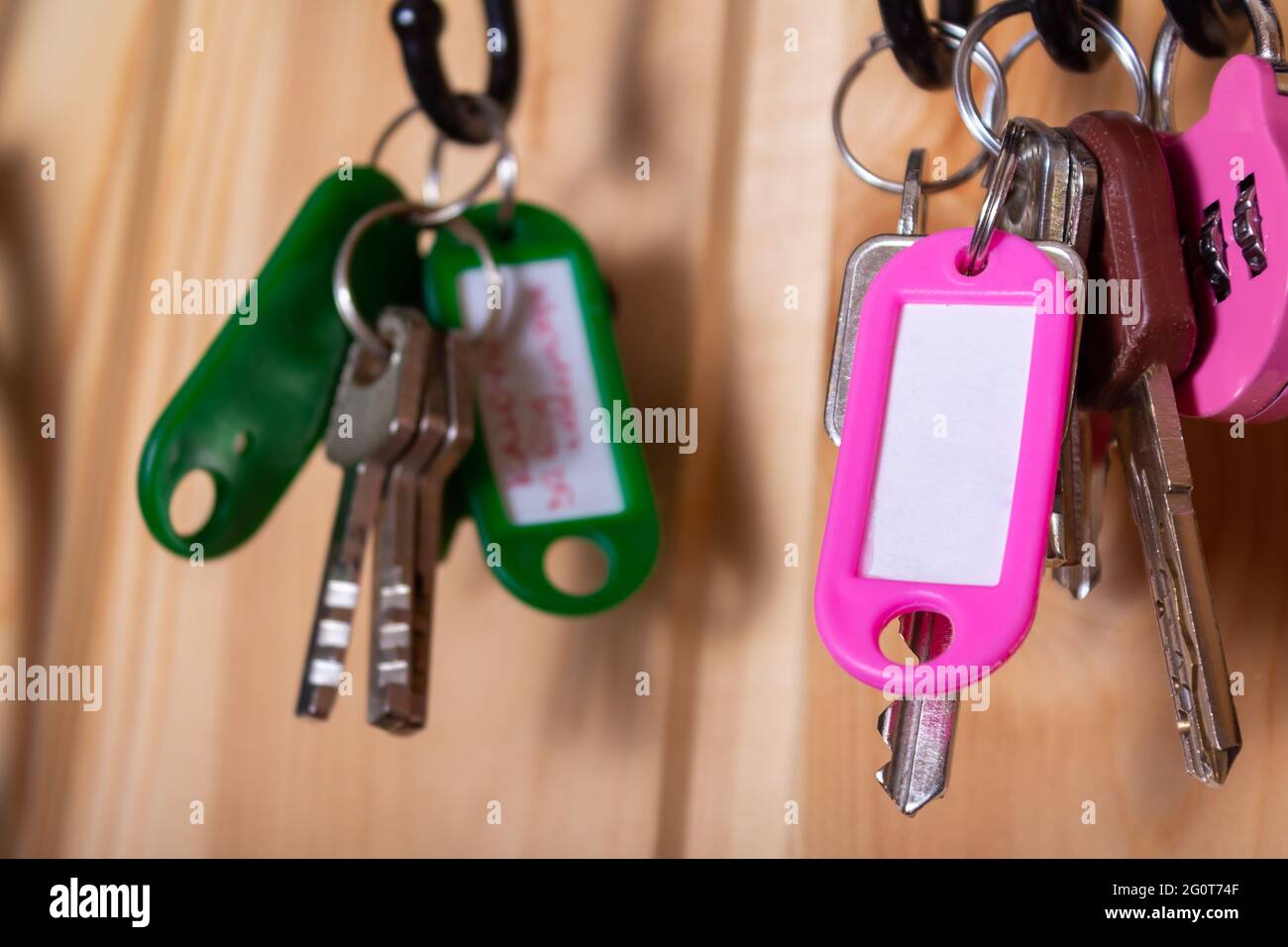 Porte-clés rose avec espace de copie. Gros plan. Banque D'Images