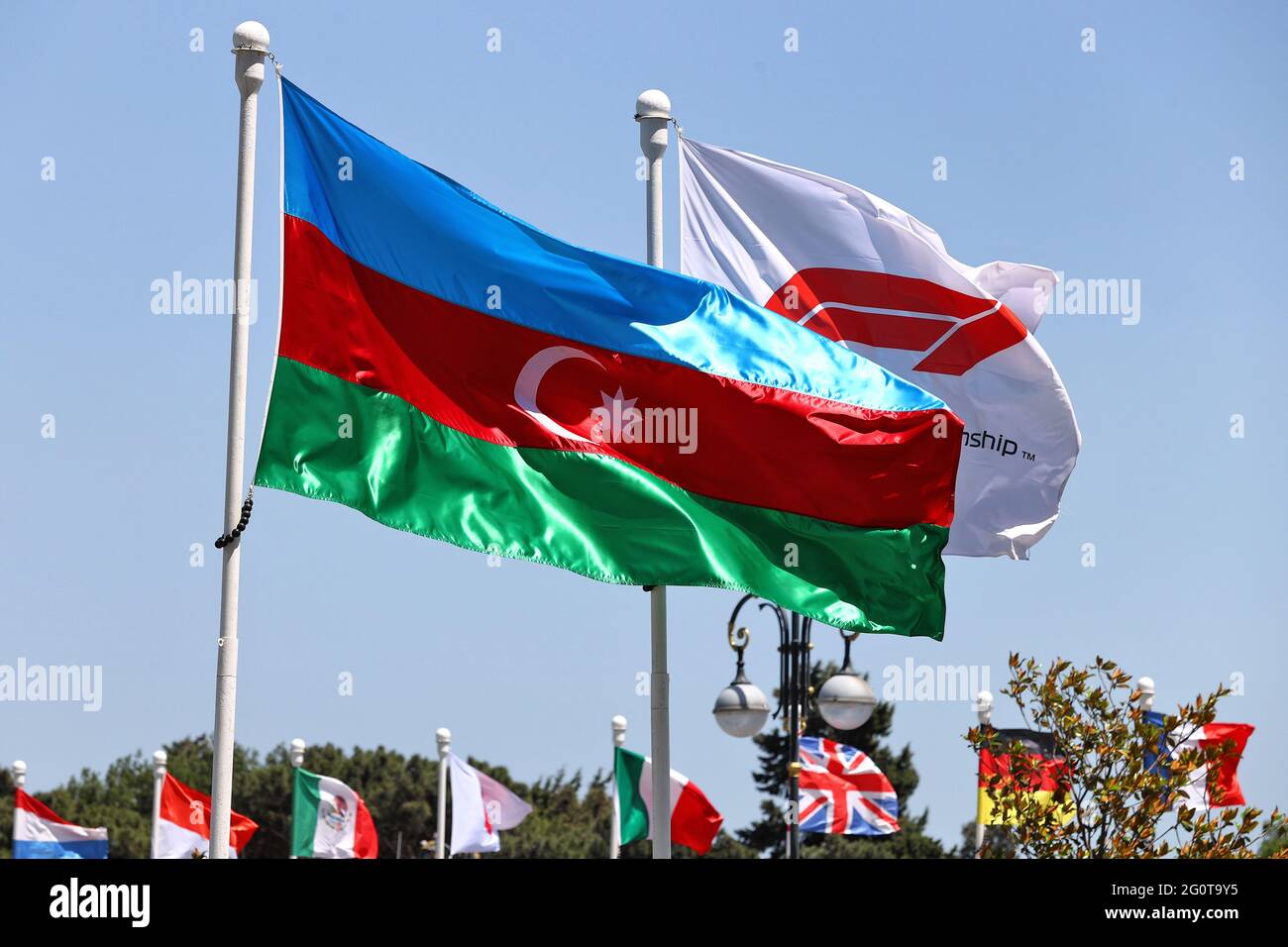 Bakou, Azerbaïdjan. 03ème juin 2021. Atmosphère du circuit - indicateurs. Grand Prix d'Azerbaïdjan, jeudi 3 juin 2021. Circuit de la ville de Bakou, Azerbaïdjan. Crédit : James Moy/Alay Live News Banque D'Images