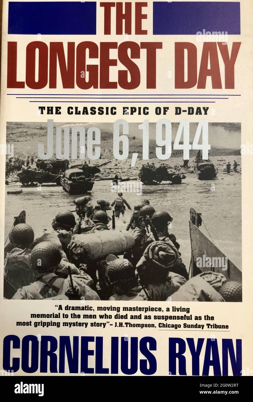 BILOXI, ÉTATS-UNIS - 02 juin 2021 : gros plan du roman de non-fiction Cornelius Ryan du jour J appelé le plus long jour. Publié en 1959. Banque D'Images