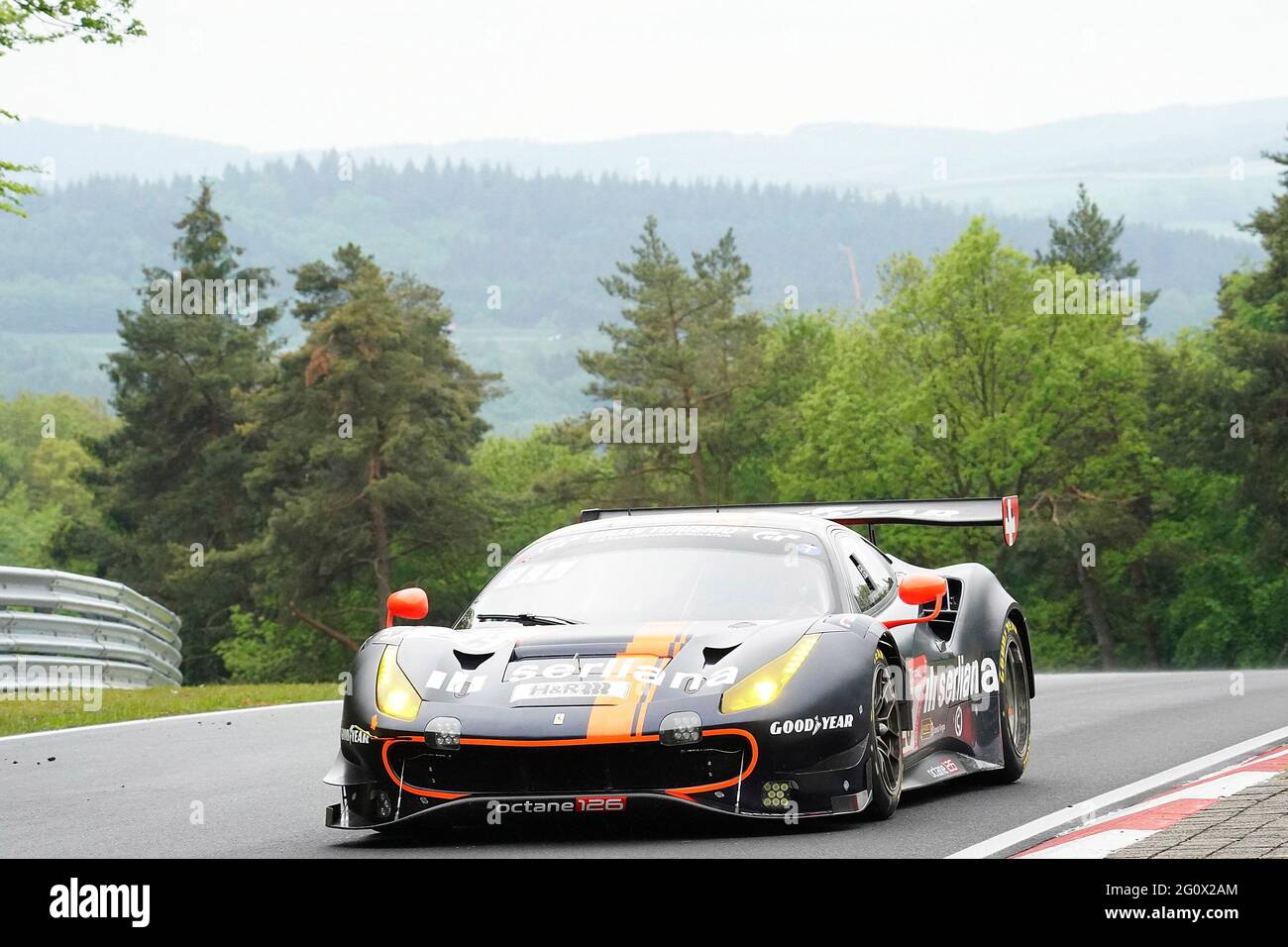 Nurburg, Allemagne. 03 2021 juin : course 2021 24h, Nurburgring, 03.06. - 06.06.2021, sur la photo n° 26: Ferrari 488 GT3 EVO 2020 octane126 AG Grossmann, Bjorn (CHE) Trummer, Simon (CHE) Hirschi, Jonathan (CHE) Ludwig, Luca (CHE) crédit: dpa Picture Alliance/Alay Live News Banque D'Images