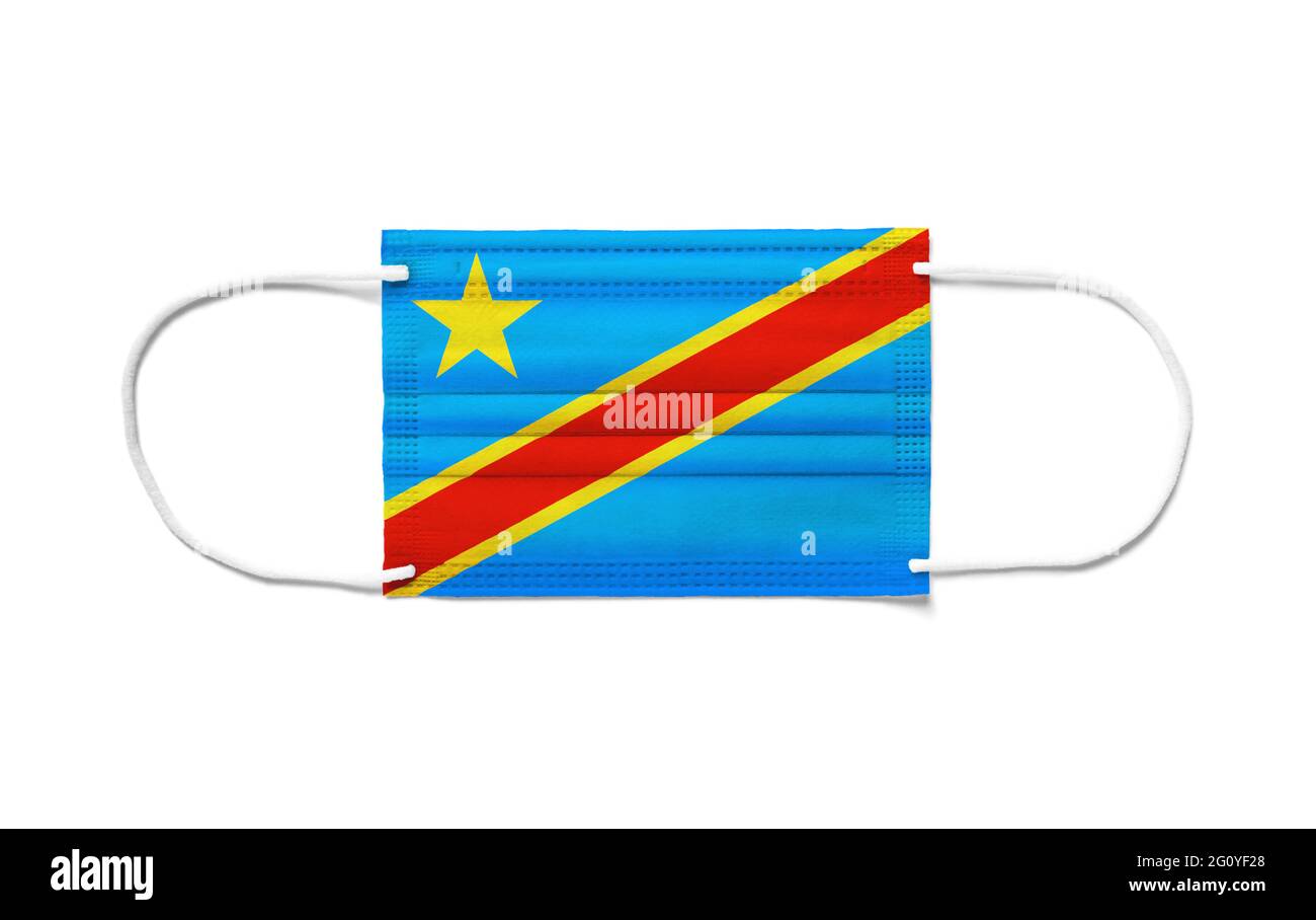 Drapeau de la République démocratique du Congo sur un masque chirurgical jetable. Arrière-plan blanc isolé Banque D'Images