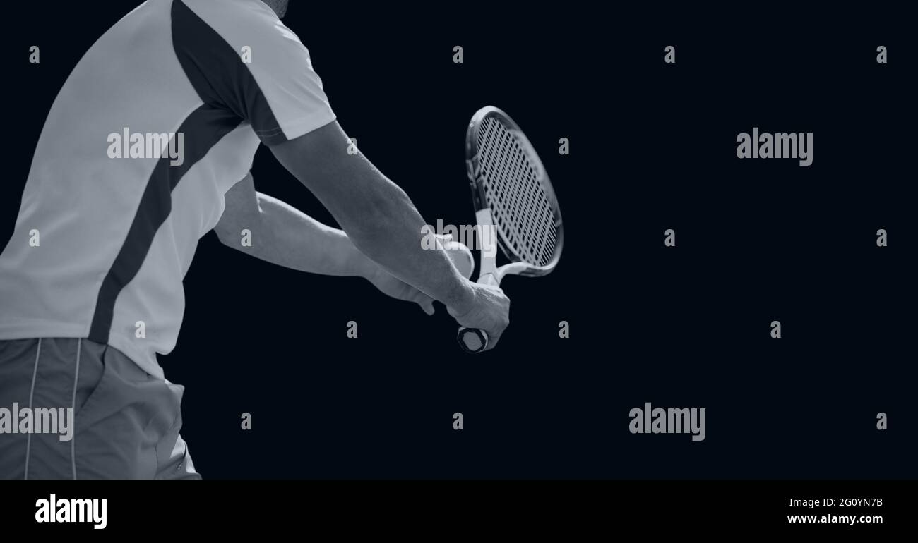 Composition d'un joueur de tennis masculin sur fond noir Banque D'Images