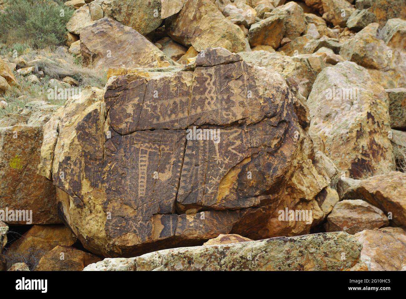 Pétroglyphes américains indigènes au site archéologique de Parowan Gap, Utah, États-Unis Banque D'Images