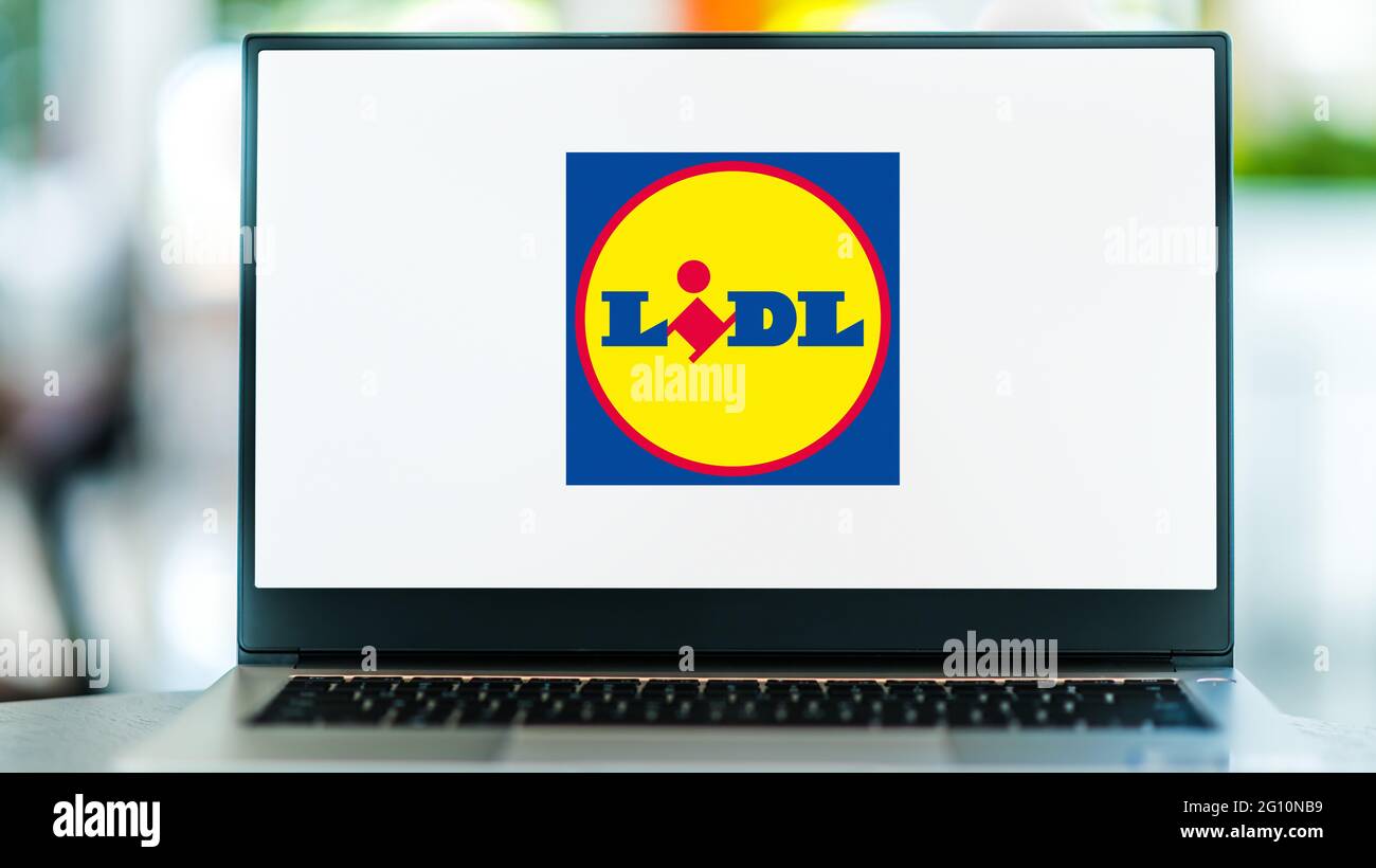 POZNAN, POL - 1 MAI 2021 : ordinateur portable affichant le logo de Lidl,  une chaîne de supermarchés à prix réduit, basée à Neckarsulm, en Allemagne  Photo Stock - Alamy