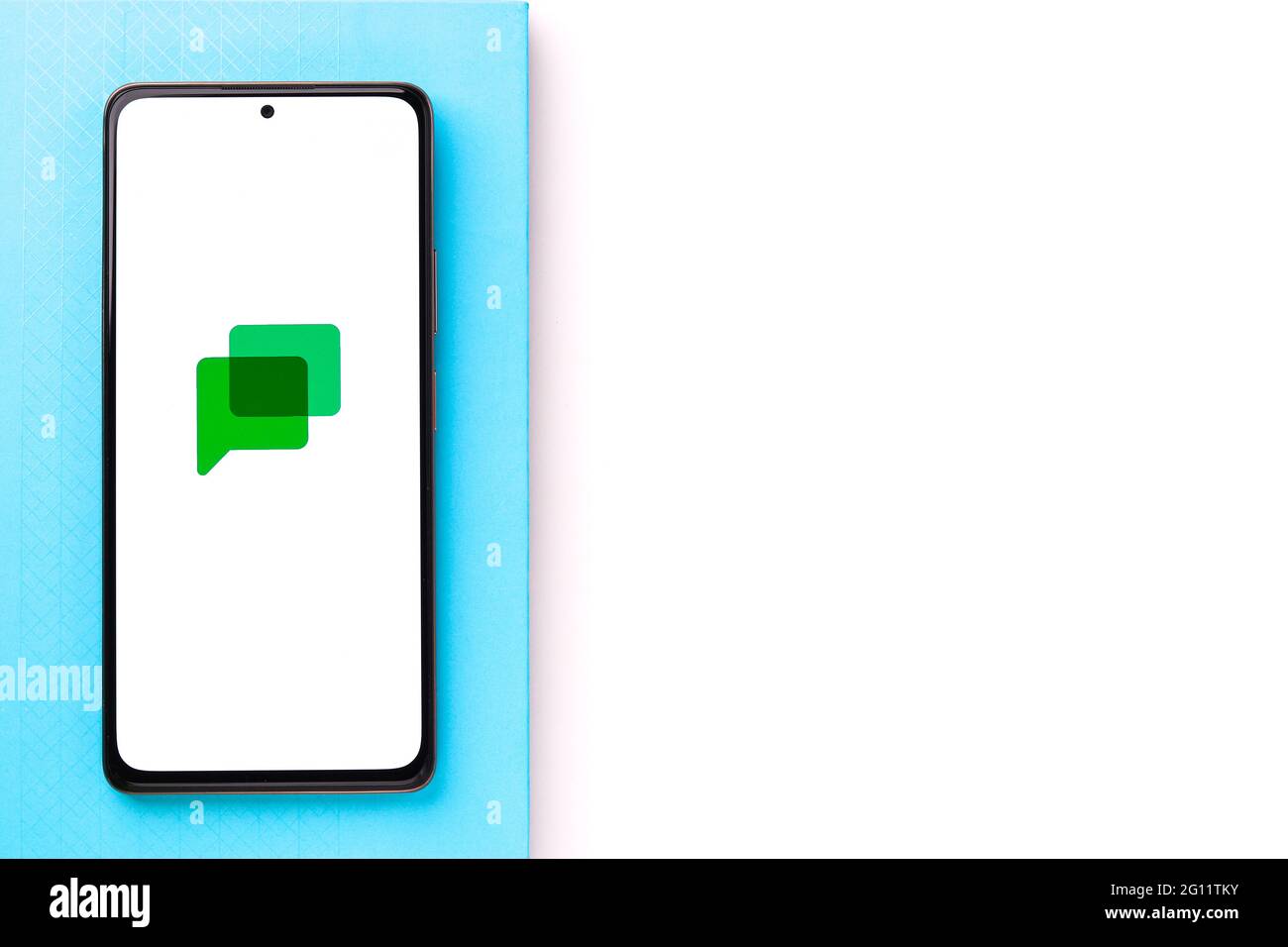 Assam, inde - 29 mai 2021 : logo Google Chat sur l'écran du téléphone image de stock. Banque D'Images