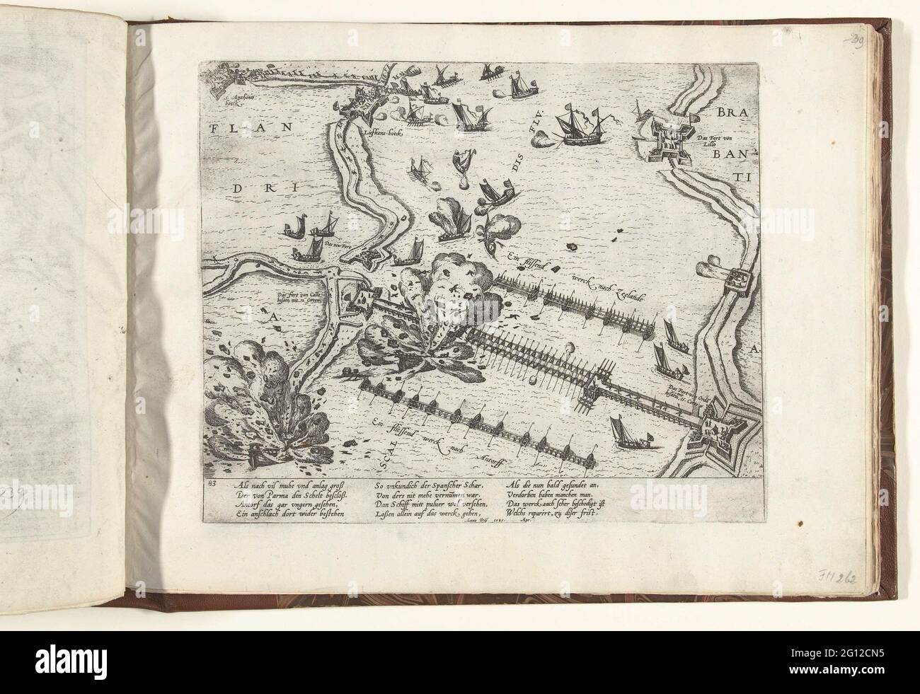 Schipbrug van Parme au-dessus de l'Escaut, 1585; série 9: Événements néerlandais et allemands, 1583-1587. Schipbrug van de Hertog van Parme au-dessus de l'Escaut, 5 avril 1585. Avec légende de 12 règles en allemand. Numéroté : 83. Banque D'Images