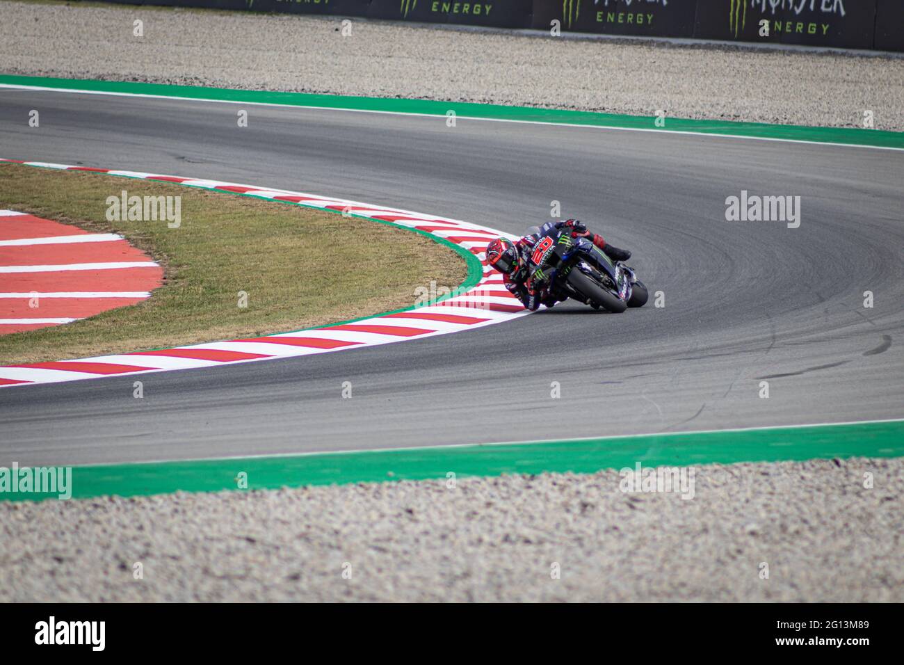MONTMELLO, ESPAGNE-4 JUIN 2021: Fabio Quartararo (El Diablo) sur son Yamaha YZR-M1 #20 2021 (équipe: Monster Energy Yamaha MotoGP), 2021 MotoGP World Cham Banque D'Images