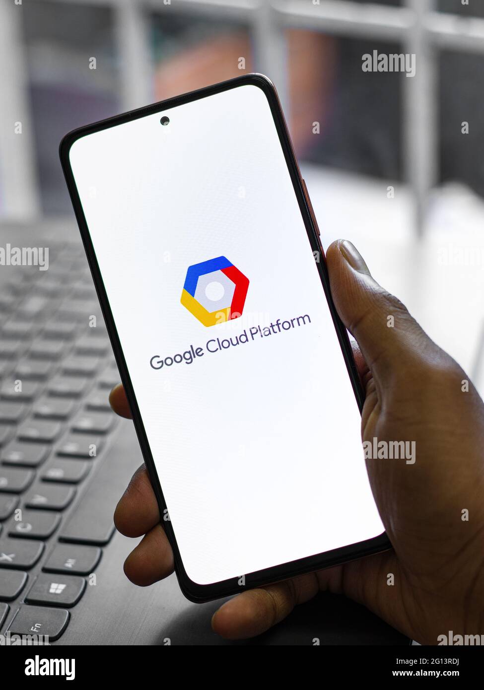 Assam, inde - 29 mai 2021 : logo de la plateforme Google Cloud sur l'écran du téléphone. Banque D'Images