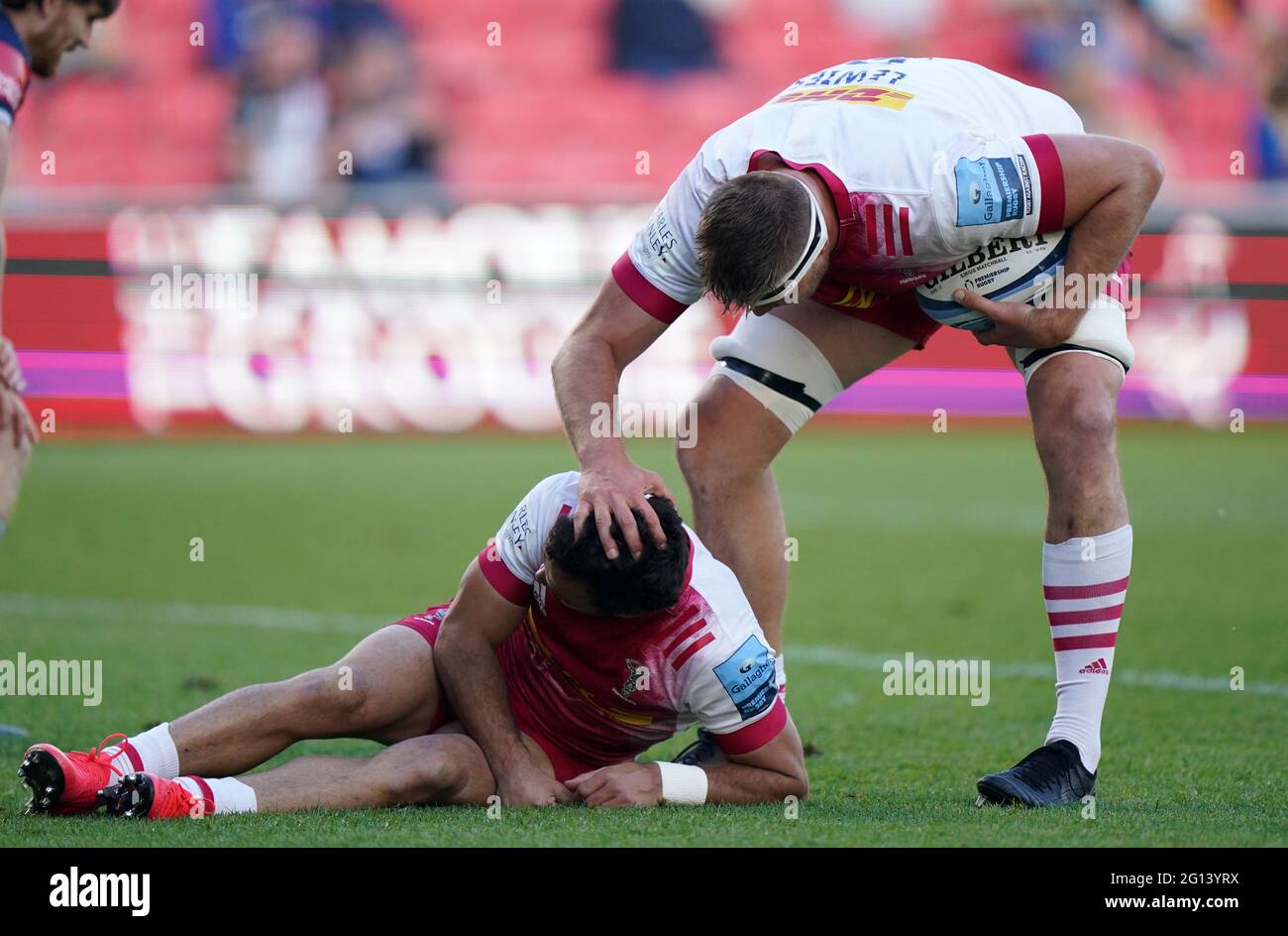 Martin Landajo de Harlequins célèbre son premier essai avec Stephan Lewie lors du match Gallagher Premiership au stade AJ Bell, sale. Date de la photo: Vendredi 4 juin 2021. Banque D'Images
