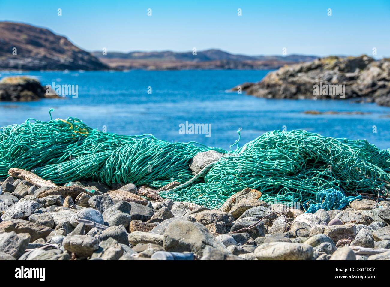 Filets de pêche abandonnés / perdus lavés sur une plage écossaise Banque D'Images