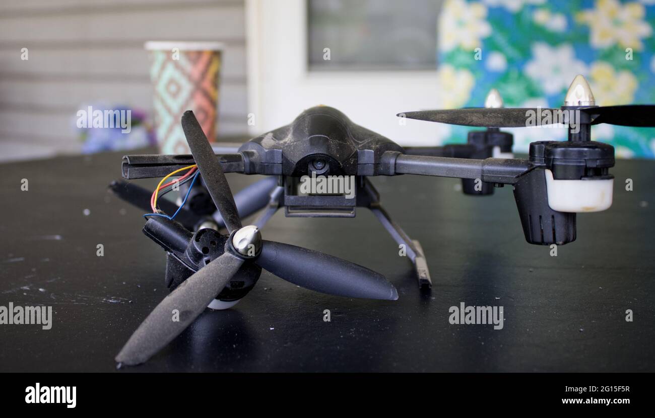 Drone noir Banque de photographies et d’images à haute résolution - Alamy