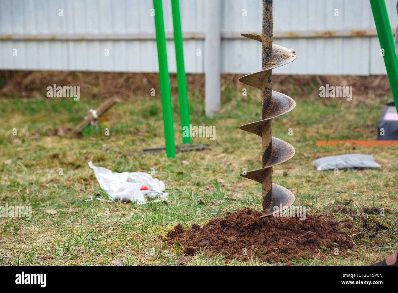 Image de la foreuse de fer sur le sol Banque D'Images