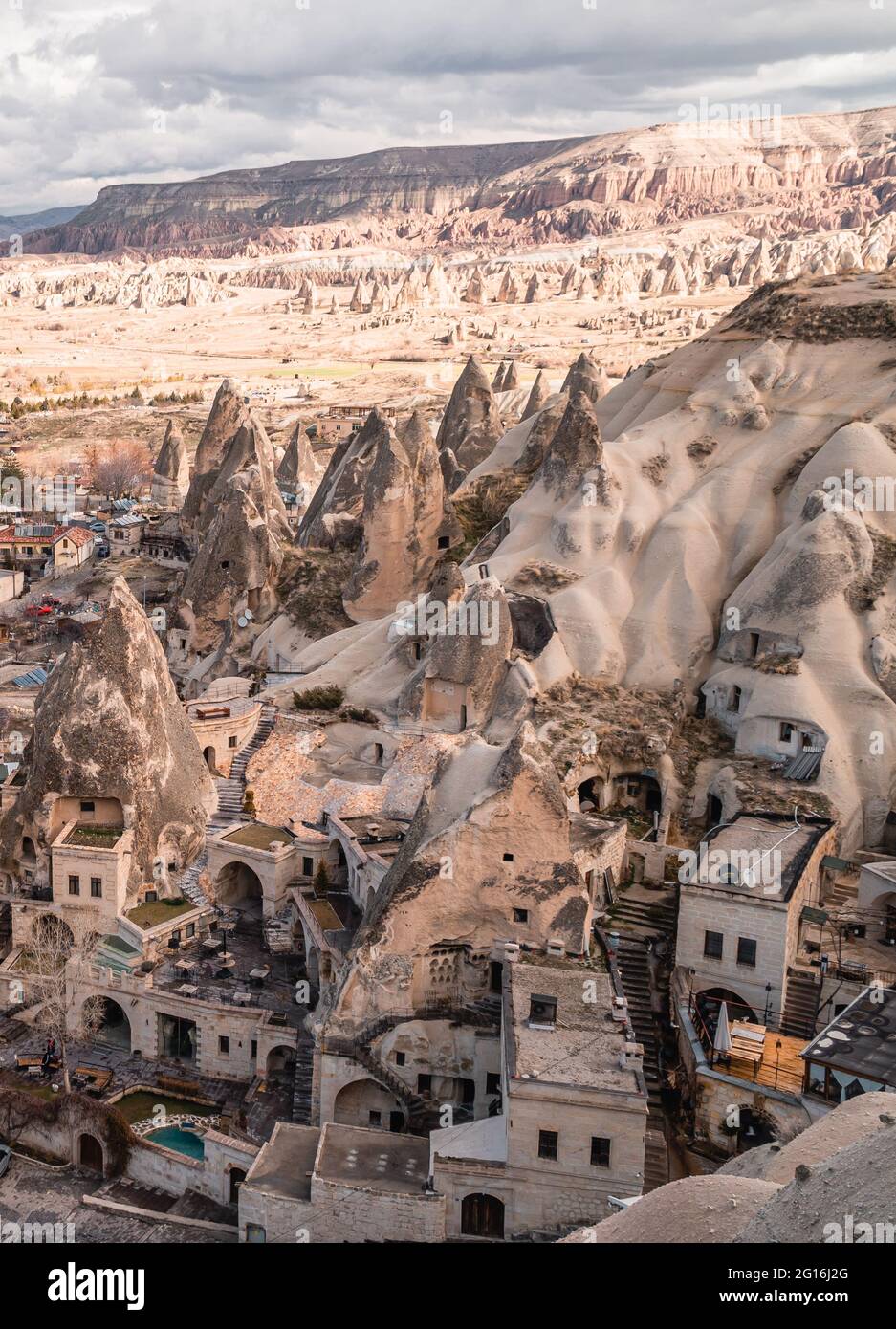 Göreme, Turquie - 20 mars 2020 - magnifique vue panoramique sur la ville de Göreme en Cappadoce, Turquie avec cheminées de fées, maisons, et unique roc f Banque D'Images