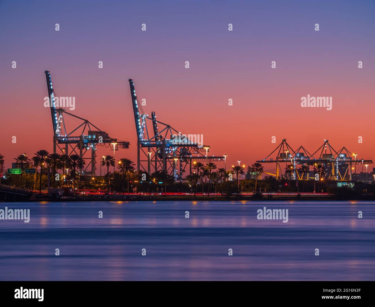 Port de Miami au coucher du soleil, Miami Beach, États-Unis Banque D'Images