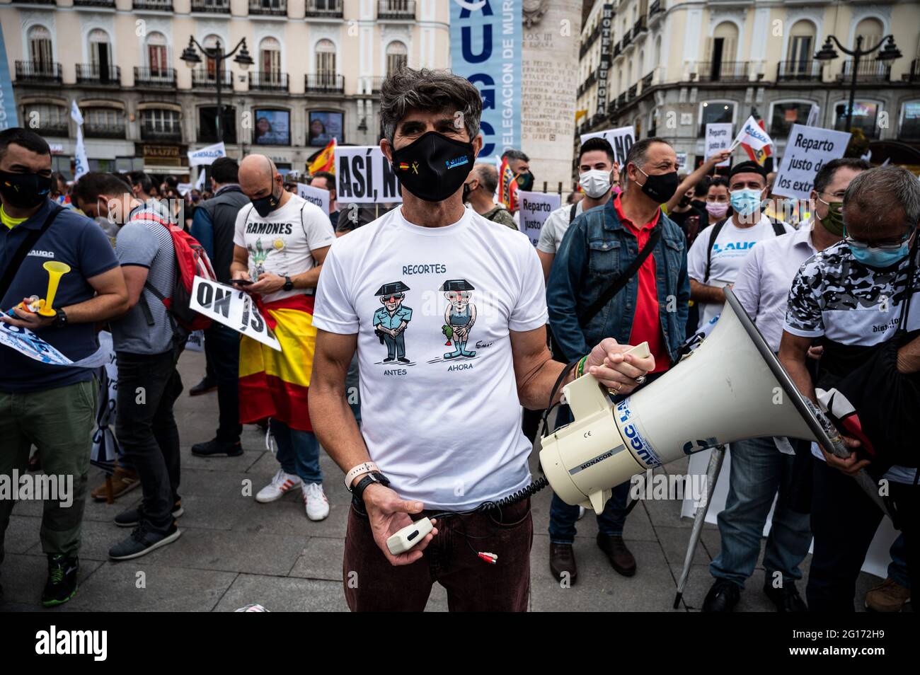 Madrid, Espagne. 05e juin 2021. Les gardes civils protestent lors d'une manifestation pour exiger l'égalité des droits avec le reste des forces de police. Credit: Marcos del Mazo/Alay Live News Banque D'Images