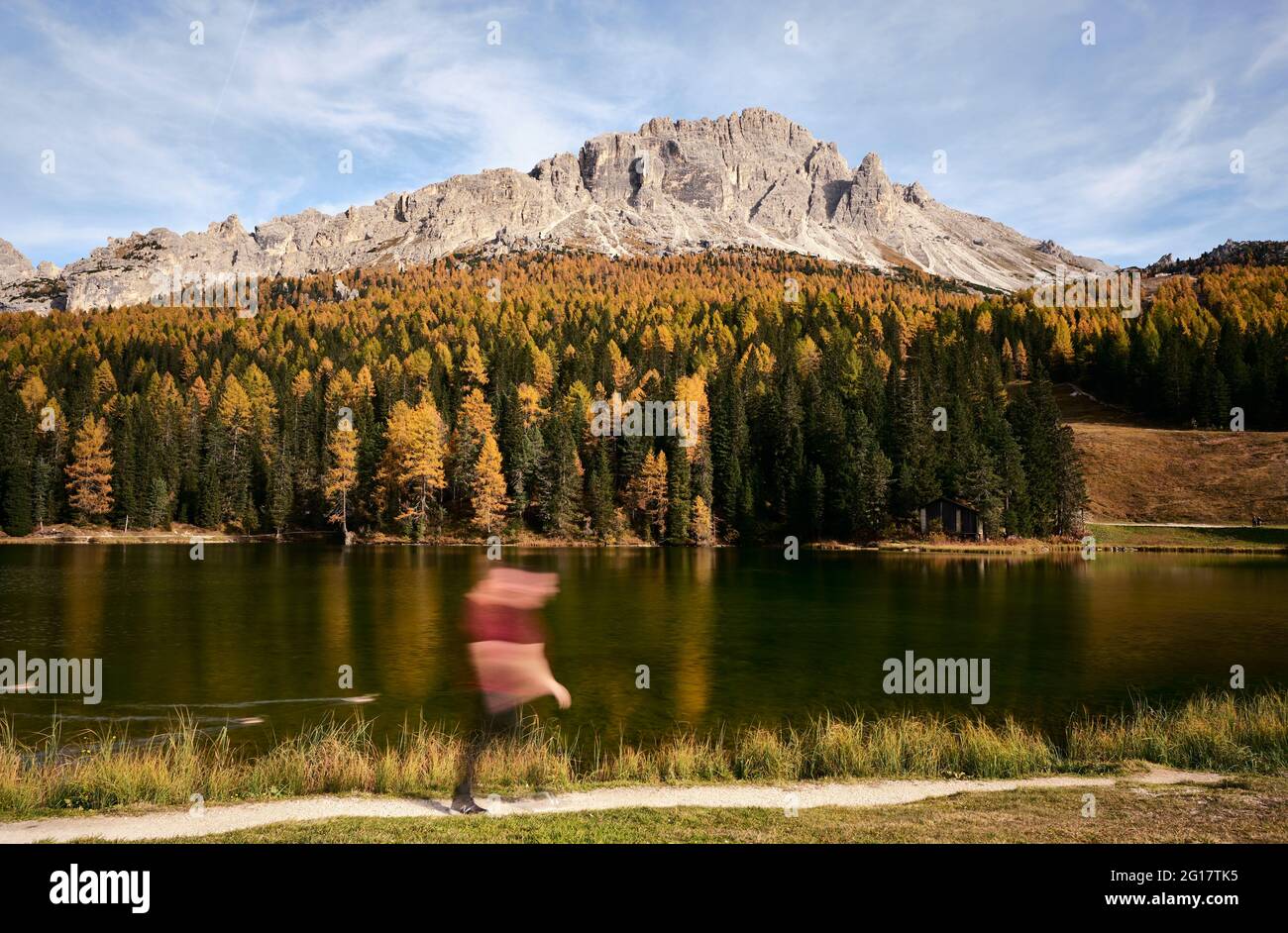 Lac et sommets des montagnes de l'Italie, dolomites Misurina, Italie, Europe, 2017 Banque D'Images