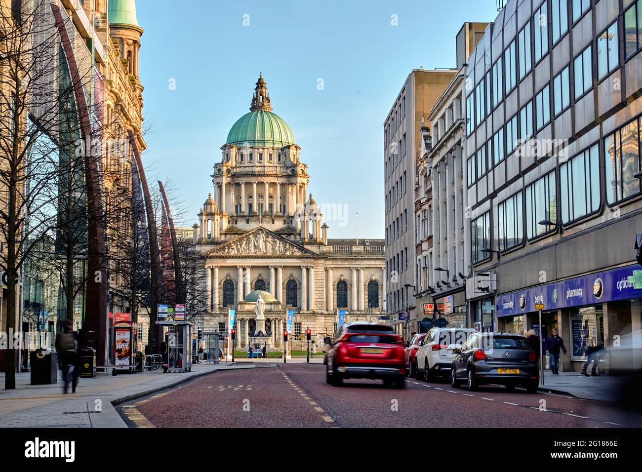 Cityhall du Donegal street aux beaux jours, Belfast, Irlande du Nord, Royaume-Uni, 2018 Banque D'Images