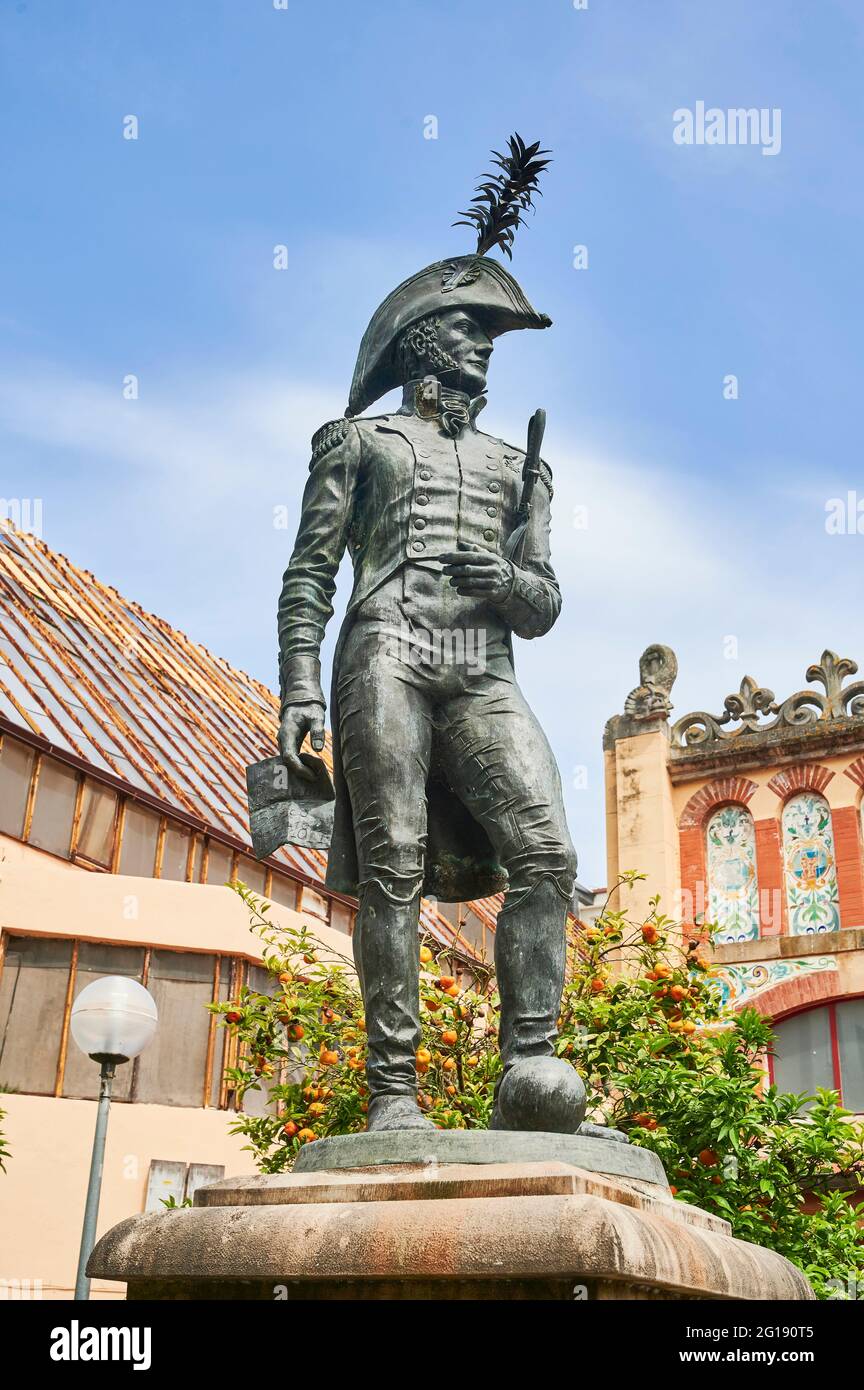 Statue de D, Diego del Barco héros de la guerre d'indépendance. Il mourut à Laredo pendant la prise du fort qui ratait les Français. Laredo, Cantabrie, SP Banque D'Images