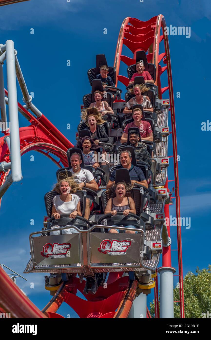 Le rollercoaster G Force GForce maintenant enlevé au parc à thème Drayton Manor Tamworth Banque D'Images