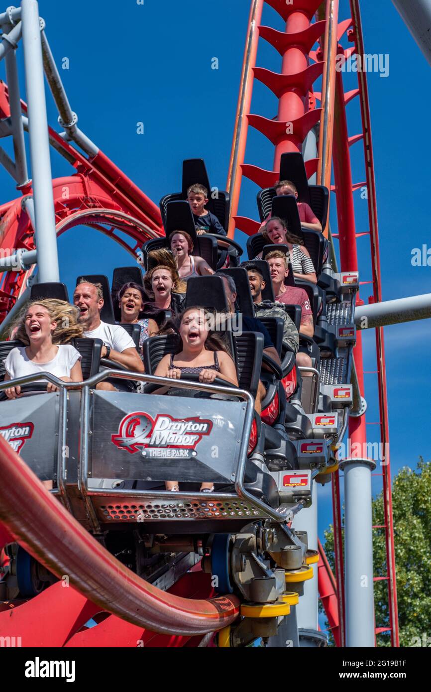 Le rollercoaster G Force GForce maintenant enlevé au parc à thème Drayton Manor Tamworth Banque D'Images