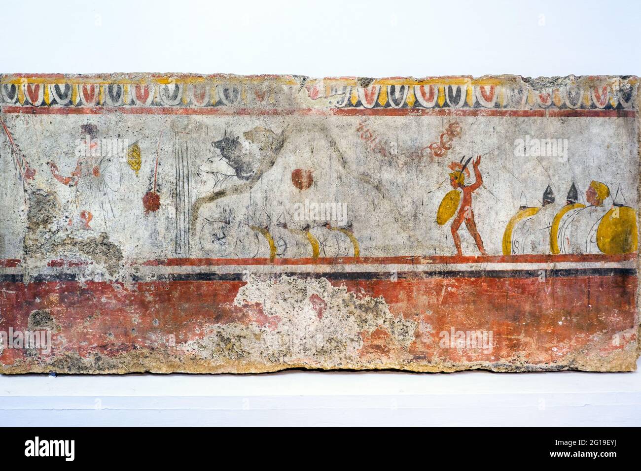 Fresque représentant une scène d'une bataille Andriuolo, Tombeau 114 - dalle du Sud (330-320 av. J.-C.) - zone archéologique de ​​Paestum - Salerne, Italie Banque D'Images