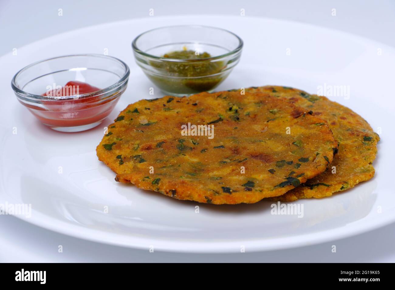 Variété de pain plat indien thepla ou Paratha Banque D'Images