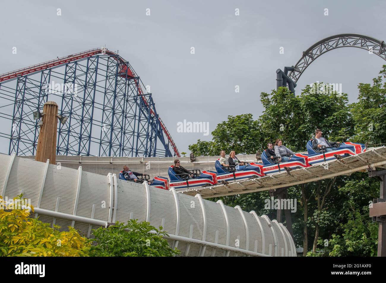 Mackpool Club Pleasure Beach venez assister à un événement privé à Pleasure Beach Blackpool, les Riders profitent D'UNE PROMENADE EXCLUSIVE sur le nouveau COASTER EMBLÉMATIQUE Banque D'Images