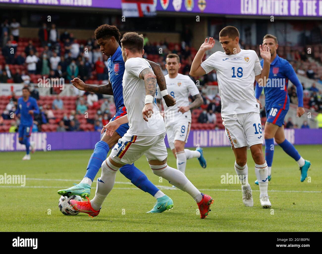 Middlesbrough, Angleterre, 6 juin 2021. Marcus Rashford, d'Angleterre, tente de trouver un moyen de traverser le match international amical au stade Riverside, à Middlesbrough. Le crédit photo doit être lu : Darren Staples / Sportimage Banque D'Images