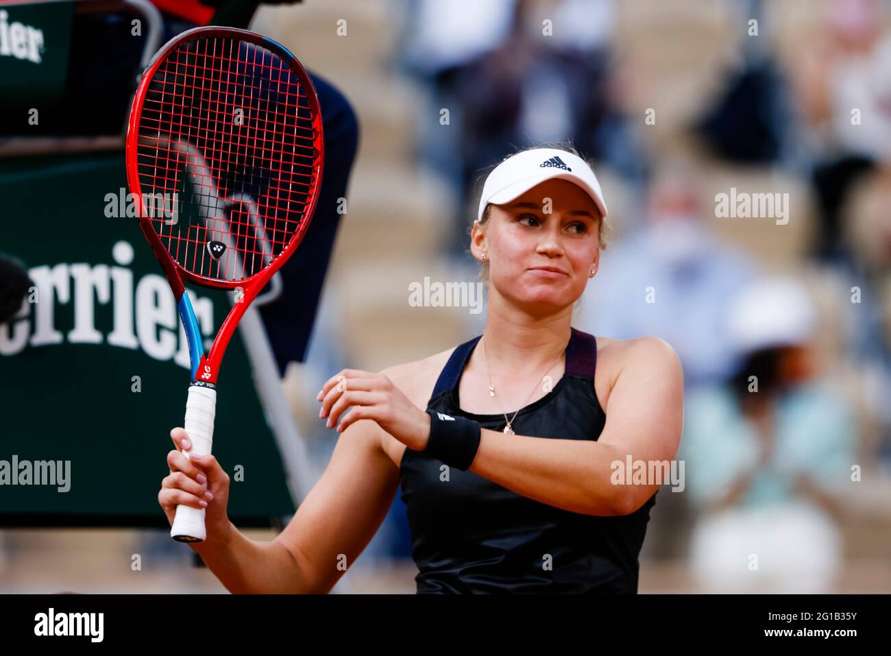 Paris, France. 06e juin 2021. Tennis : Grand Chelem/WTA Tour - French Open, femmes célibataires, 3e tour, Williams (USA) - Rybakina (Kazakhstan). Elena Rybakina Santé. Credit: Frank Molter/dpa/Alay Live News Banque D'Images