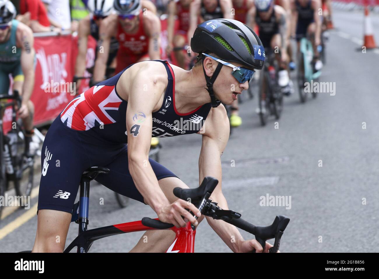 Leeds, Royaume-Uni. 06e juin 2021. Alex Yee lors de l'AJ Bell 2021 World Triathlon Para Series à Roundhay Park, Leeds. Crédit: SPP Sport presse photo. /Alamy Live News Banque D'Images