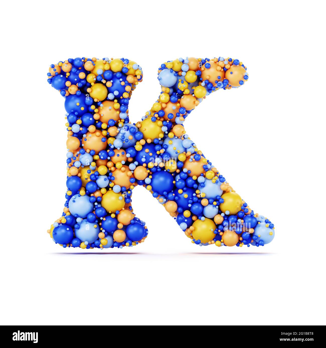 Lettre K avec boules brillantes colorées. Illustration de rendu 3d réaliste. Isolé sur un arrière-plan blanc avec une dominante d'ombre Banque D'Images