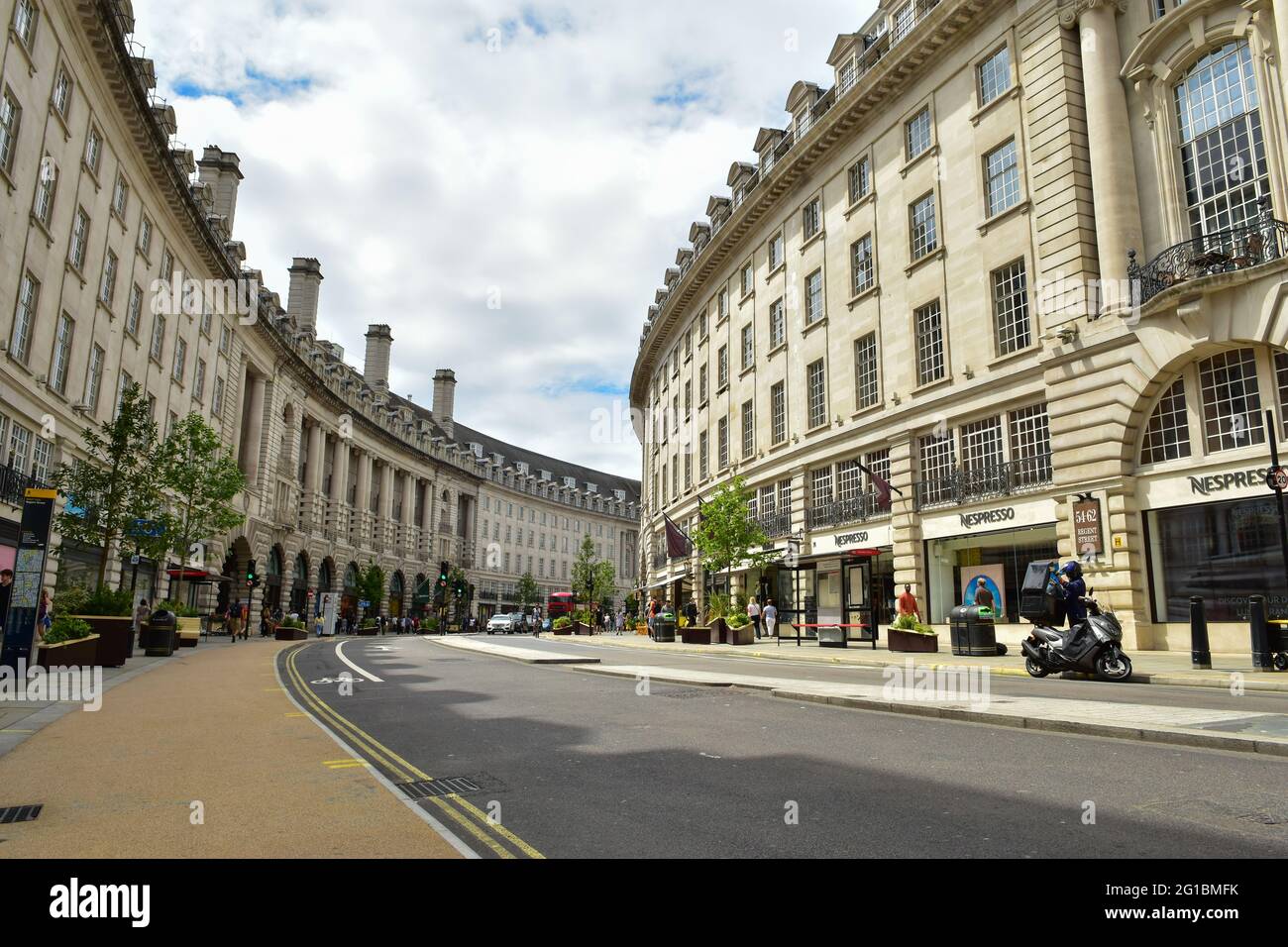 Regent Street, près de Piccadilly Circus, un célèbre monument du West End de Londres Banque D'Images