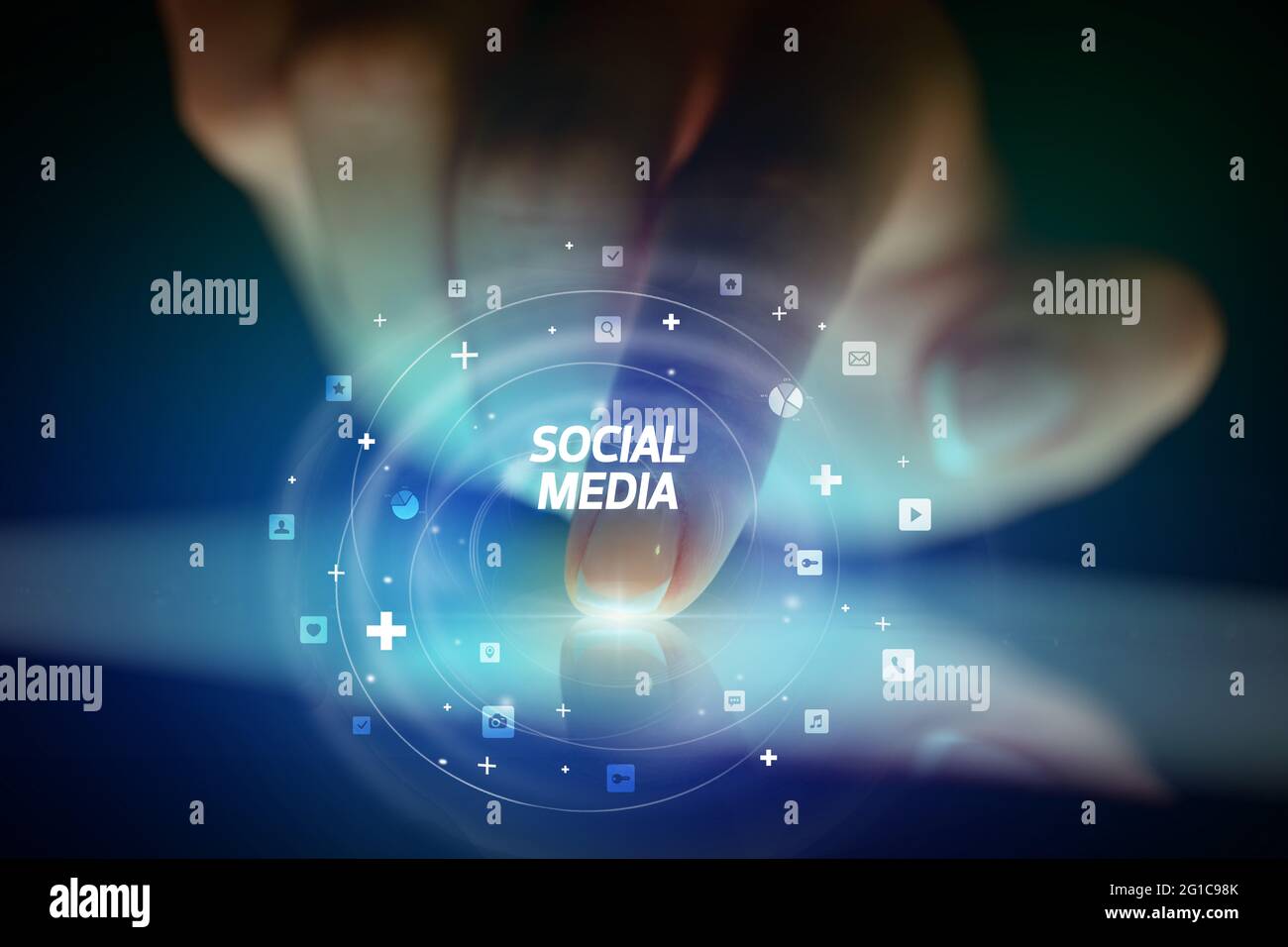 Concept de tablette tactile avec icônes de réseaux sociaux Banque D'Images